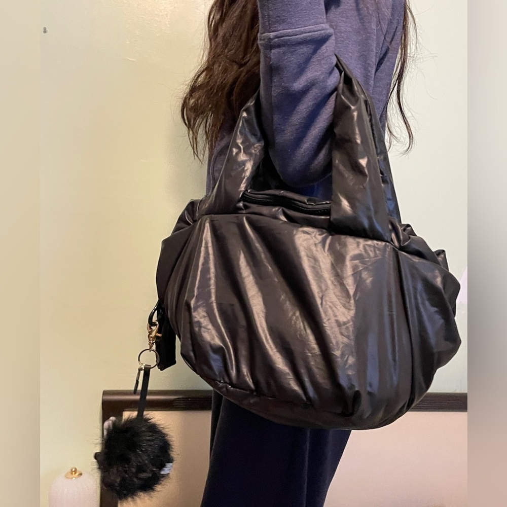 See by Chloe Hobo shoulder handbag EUC looks so new